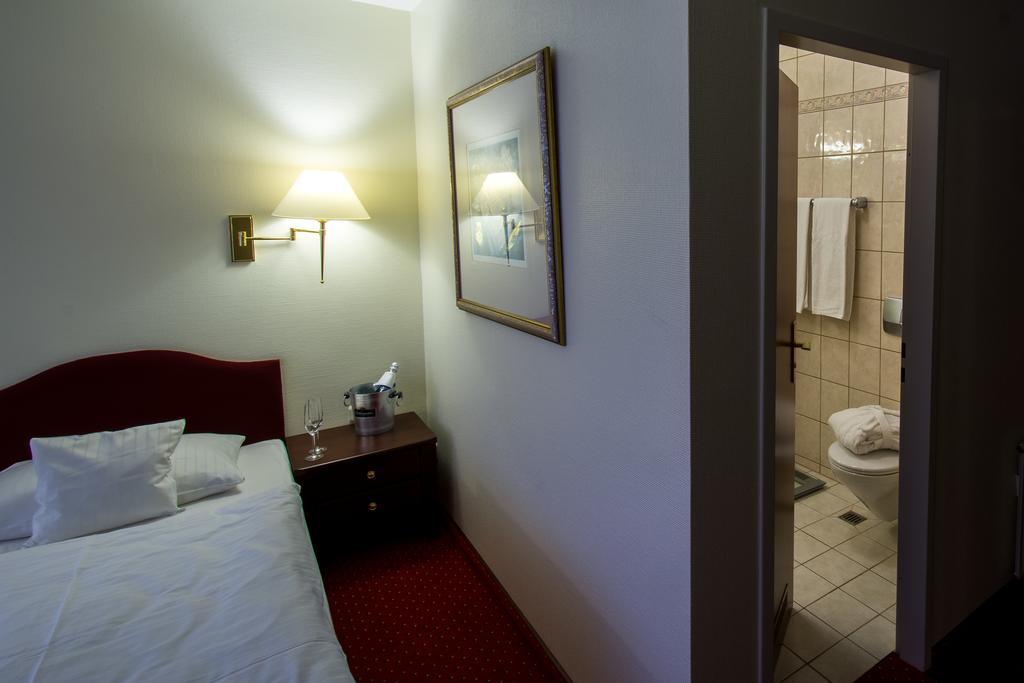 Sachsenwald Hotel راينبك المظهر الخارجي الصورة