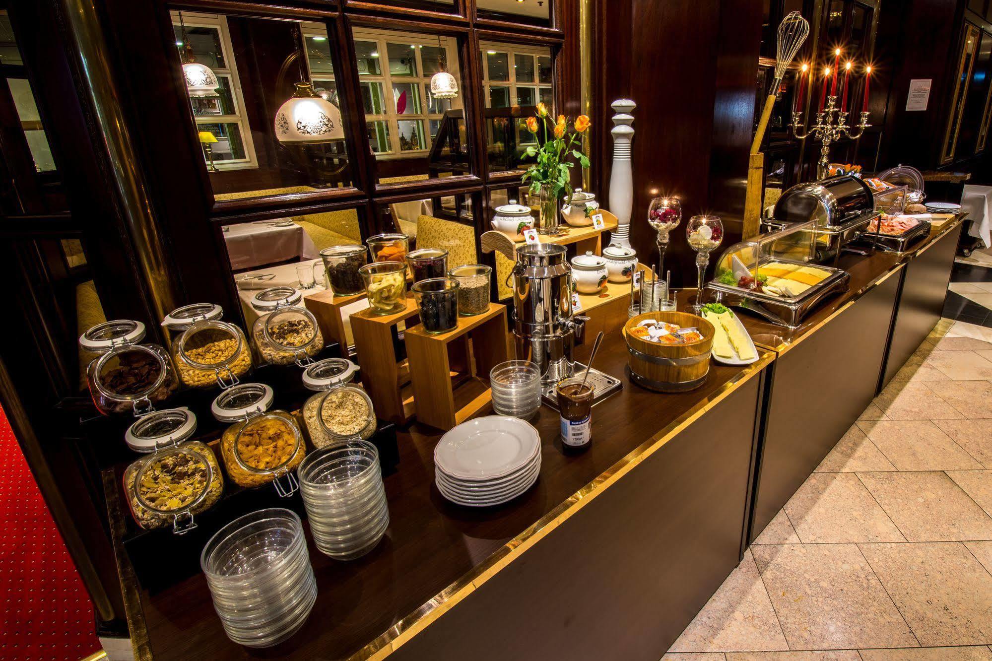 Sachsenwald Hotel راينبك المظهر الخارجي الصورة